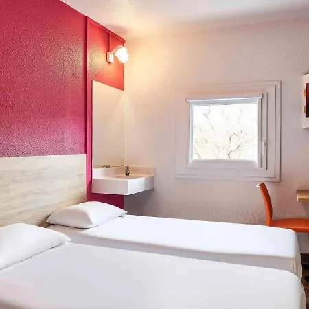 Hotelf1 Avranches Baie Du Mont Michel Hotel Saint-Quentin-sur-le-Homme