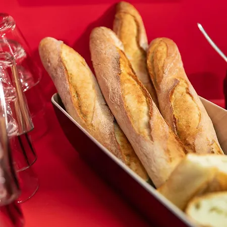 Hotelf1 Avranches Baie Du Mont Michel Hotel 3*