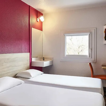 Hotel Hotelf1 Avranches Baie Du Mont Michel 3*