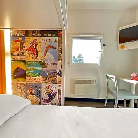 Hotelf1 Avranches Baie Du Mont Michel Hotel Saint-Quentin-sur-le-Homme