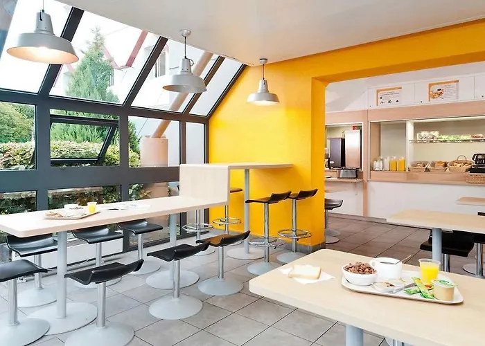 Hotel Hotelf1 Avranches Baie Du Mont Michel 3*