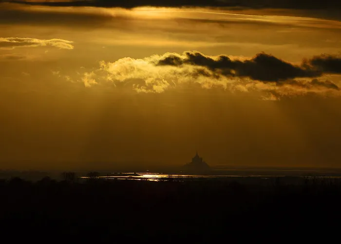 Hotelf1 Avranches Baie Du Mont Michel Hotell